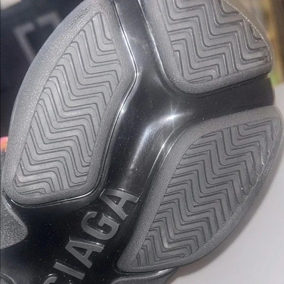 Balenciaga Black Sneakers with Colorful Logo Accents - Picture 8 of 10